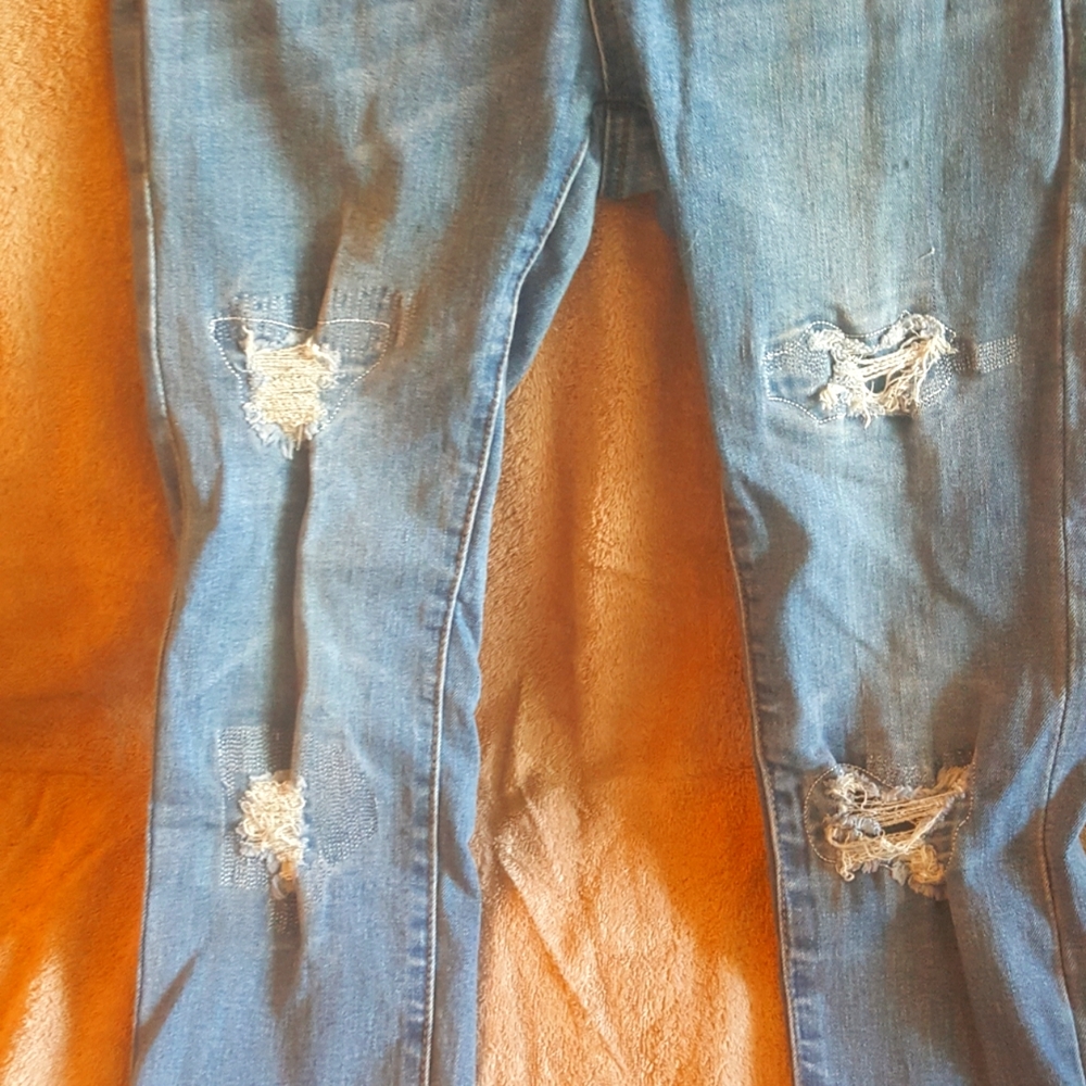 Kidpik size 10 girls distressed jeans